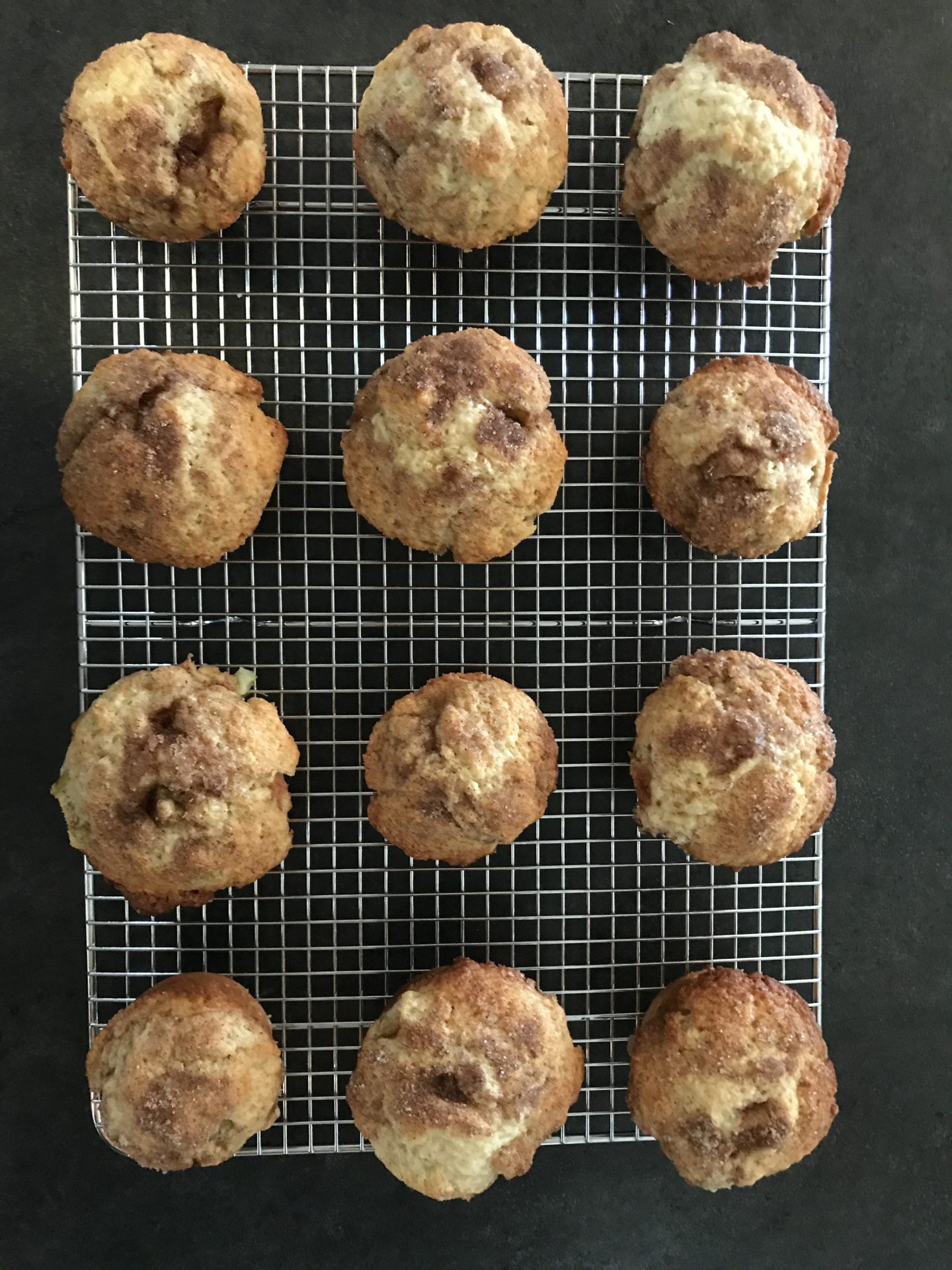 cinnamon sugar rhubarb muffins
