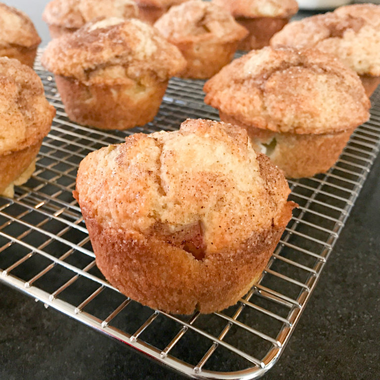 rhubarb muffins