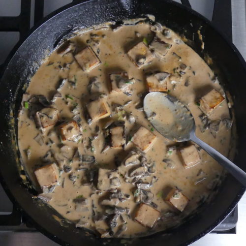 Tofu peanut curry