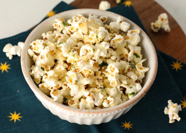 Garlic Parmesan Popcorn | A Simple Snack Recipe